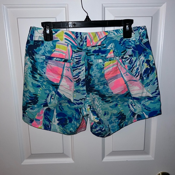 Lilly Pulitzer  “the Callahan” short size 2 EUC - Picture 4 of 6